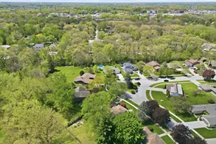 2060 Maid Marion Dr N, Schererville, IN 46375 - Photo 34