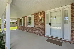 2060 Maid Marion Dr N, Schererville, IN 46375 - Photo 4