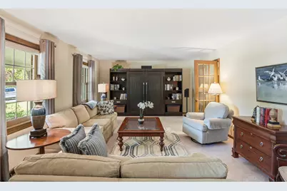 2060 Maid Marion Drive N, Schererville, IN 46375 - Photo 6