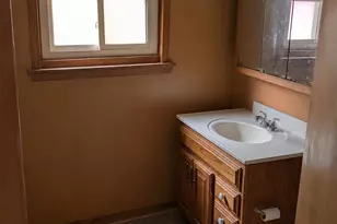 405 Maple Ave, Wheeler, IN 46393 - Photo 12