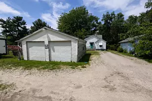 405 Maple Ave, Wheeler, IN 46393 - Photo 6
