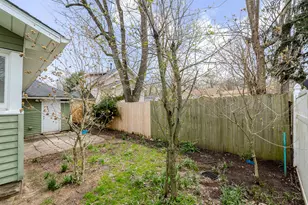 306 Brown St, Valparaiso, IN 46383 - Photo 18