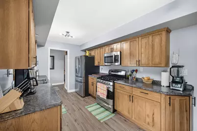 272 W Powell Drive, La Porte, IN 46350 - Photo 4