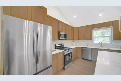 2863 Benton Street, Lake Station, IN 46405 - Photo 10