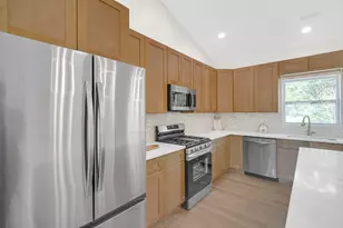 2863 Benton St, Lake Station, IN 46405 - Photo 10