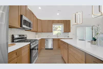 2863 Benton Street, Lake Station, IN 46405 - Photo 14