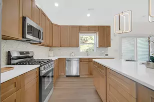 2863 Benton St, Lake Station, IN 46405 - Photo 14