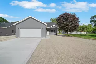 2865 Benton St, Lake Station, IN 46405 - Photo 1