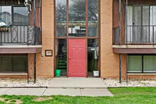 716 Moraine Trce, Schererville, IN 46375 - Photo 2