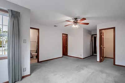 203 Parkwood Drive, Valparaiso, IN 46383 - Photo 14