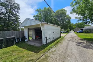 1210 S 5th St, West Lafayette, IN 47905 - Photo 6