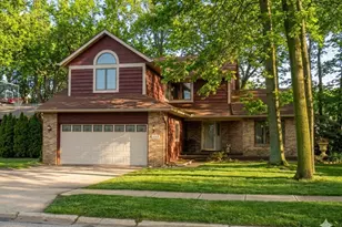 1609 Boca Lago Dr, Valparaiso, IN 46383 - Photo 1
