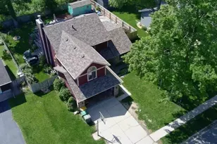 1609 Boca Lago Dr, Valparaiso, IN 46383 - Photo 2