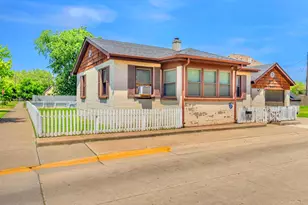 402 Liberty St, East Chicago, IN 46312 - Photo 12