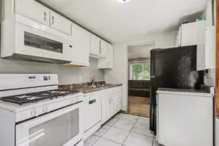 2933 Cleveland Ave, Michigan City, IN 46360 - Photo 6