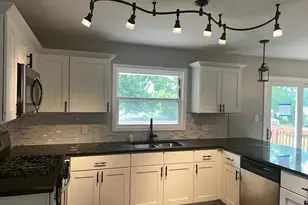 5429 Dexter Dr, Merrillville, IN 46410 - Photo 10