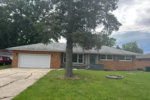 5429 Dexter Dr, Merrillville, IN 46410 - Photo 1