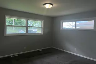 5429 Dexter Dr, Merrillville, IN 46410 - Photo 12