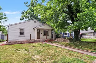 627 Donnelly St, Michigan City, IN 46360 - Photo 2