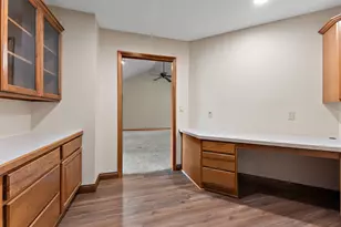 552 Fleetwood Dr N, Valparaiso, IN 46385 - Photo 18