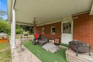 211 S Madison St, Medaryville, IN 47957 - Photo 20