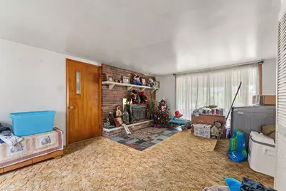 211 S Madison Street, Medaryville, IN 47957 - Photo 12