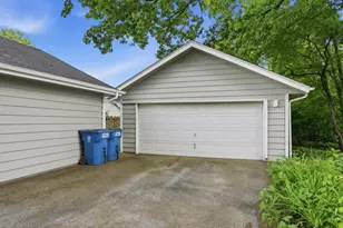 225 Clinton St, Lowell, IN 46356 - Photo 22