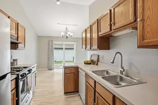 225 Clinton St, Lowell, IN 46356 - Photo 8