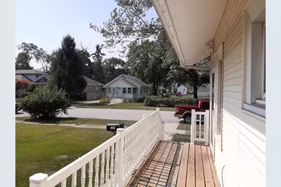 135 N Lindberg Street, Griffith, IN 46319 - Photo 2