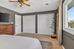 9806 Parkway Dr, Highland, IN 46322 - Photo 16