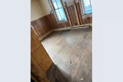 616 W 11th Street, Michigan City, IN 46360 - Photo 8