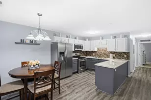 9320 Spring Creek Dr, Highland, IN 46322 - Photo 6