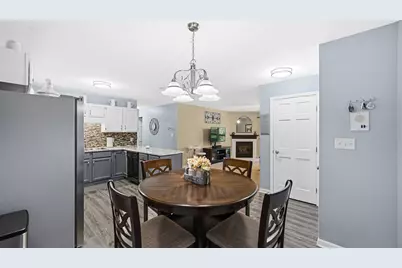 9320 Spring Creek Drive #6, Highland, IN 46322 - Photo 8