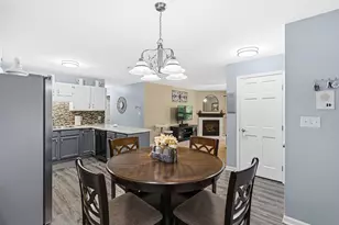 9320 Spring Creek Dr, Highland, IN 46322 - Photo 8