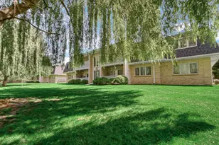 9320 Spring Creek Dr, Highland, IN 46322 - Photo 18