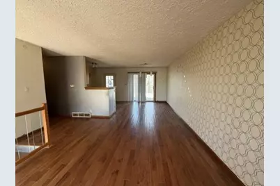 714 Washington Park Boulevard, Michigan City, IN 46360 - Photo 4