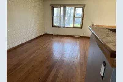714 Washington Park Boulevard, Michigan City, IN 46360 - Photo 6