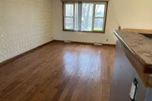 714 Washington Park Blvd, Michigan City, IN 46360 - Photo 6