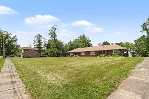 206 S Adams St, Hebron, IN 46341 - Photo 12