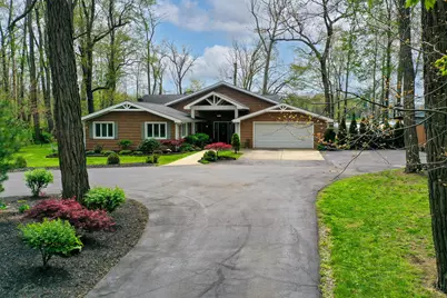 22618 Lake Shore Drive, Elkhart, IN 46514 - Photo 2