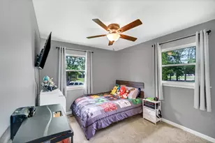 9 Hickory Dr, Hobart, IN 46342 - Photo 12