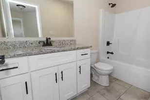 699 Cross Meadows Dr, Valparaiso, IN 46385 - Photo 20