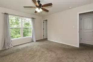 699 Cross Meadows Dr, Valparaiso, IN 46385 - Photo 18