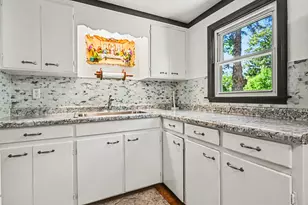 509 Allen St, La Porte, IN 46350 - Photo 8