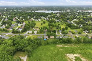 4066 Kingsway Dr, Crown Point, IN 46307 - Photo 30