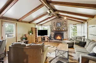 4066 Kingsway Dr, Crown Point, IN 46307 - Photo 4