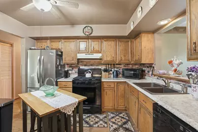 4066 Kingsway Drive, Crown Point, IN 46307 - Photo 8