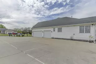923 Tiller Dr, Valparaiso, IN 46385 - Photo 28