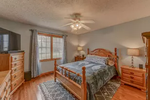 923 Tiller Dr, Valparaiso, IN 46385 - Photo 12