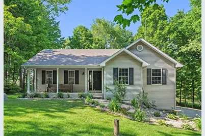 7563 E 400 N, Rolling Prairie, IN 46371 - Photo 1